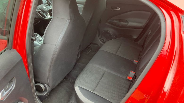 Nissan Juke 1.0 DiG-T 114 N-Connecta 5dr Petrol Hatchback